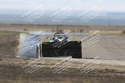 media/Oct-26-2025-CalClub SCCA (Sun) [[8ce1e69566]]/Group 6/Grapevine/